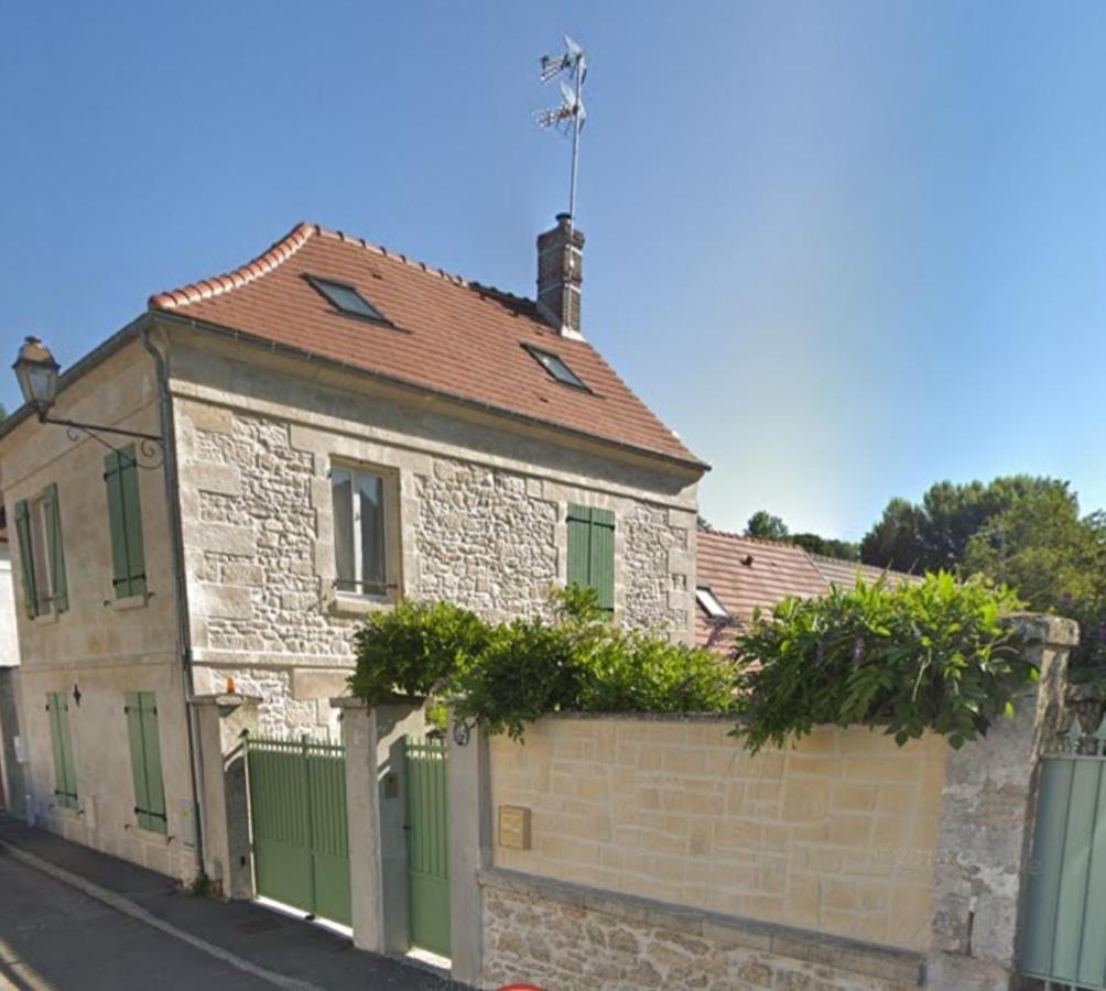 Wisteria Cottage Fleurines Экстерьер фото